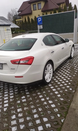 Maserati Ghibli cena 144900 przebieg: 68000, rok produkcji 2017 z Świętochłowice małe 277